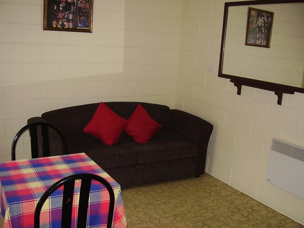 Snowy River Lodge Motel Orbost Quarto foto